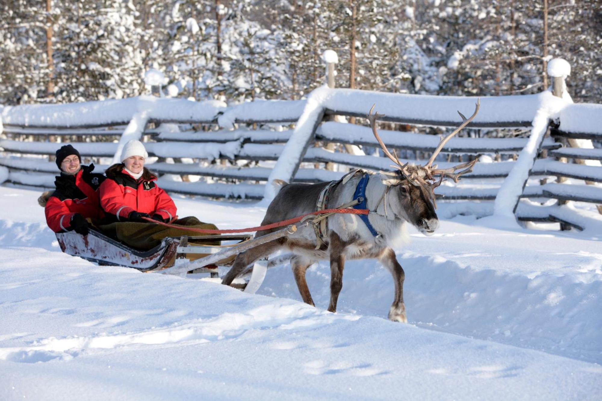 Santa Claus Holiday Village Rovaniemi Exterior photo